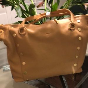 HAMMITT - Daniel Large Pebbled Barley Tan Leather Bag with red suede interior